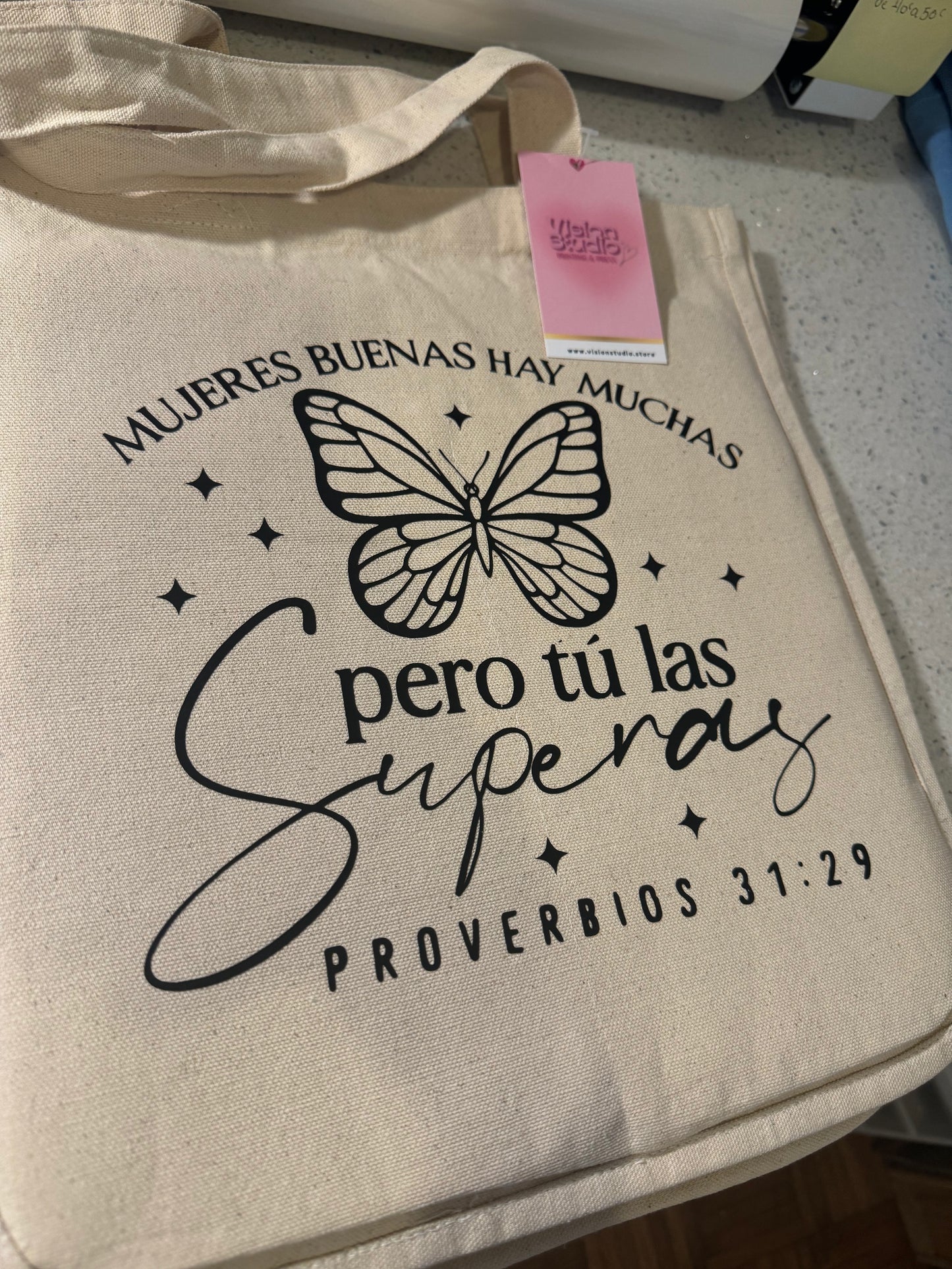 Tote bag