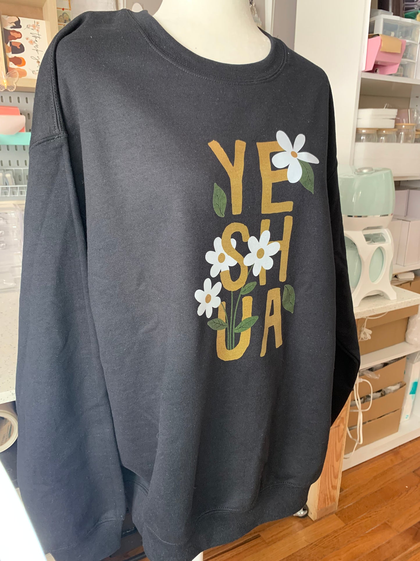 YESHUA CREWNECK SWEATSHIRT